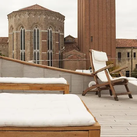 Yacht Bert Venezia Botel Venice