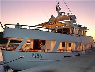 Botel Yacht Bert Venezia 5*